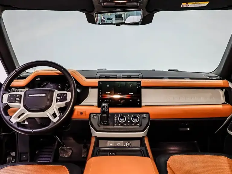 Land Rover Defender 110 3.0 T P400 X-DYNAMIC HSE