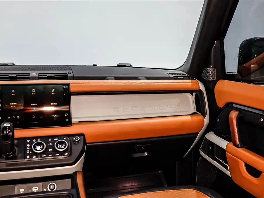 Land Rover Defender 110 3.0 T P400 X-DYNAMIC HSE