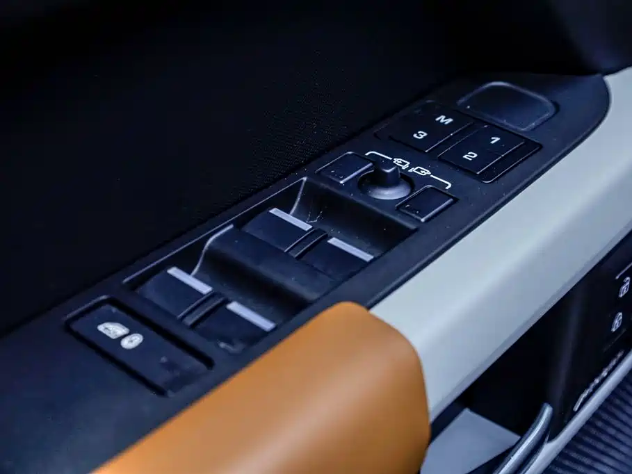 Land Rover Defender 110 3.0 T P400 X-DYNAMIC HSE
