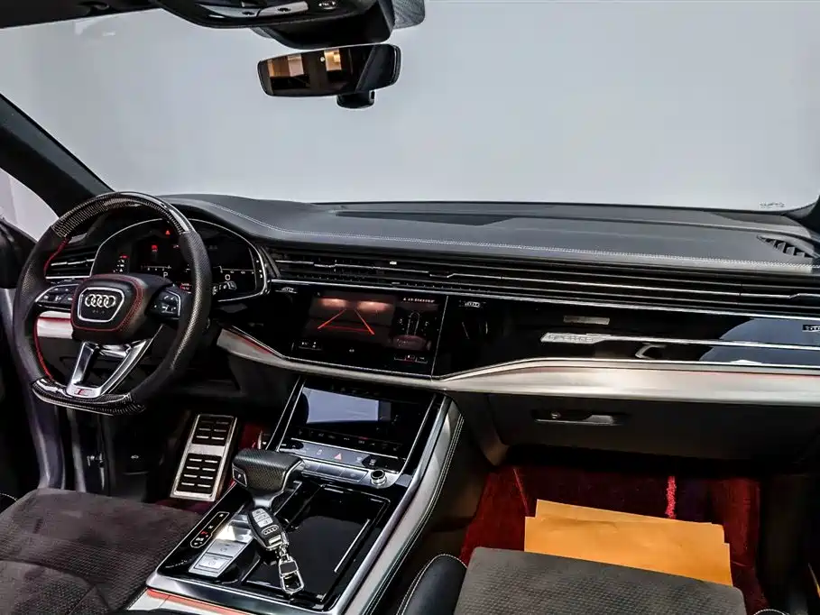 Audi Q8 55 TFSI Select Dynamic
