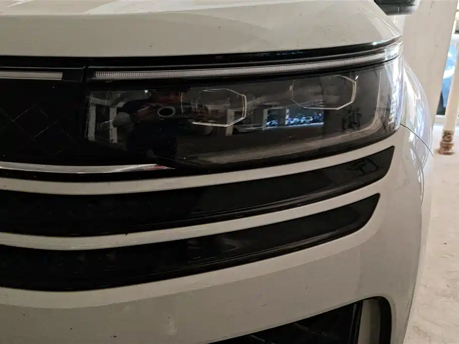 Tavendor 380 TSI 4 WD R-Line Pilgrimage