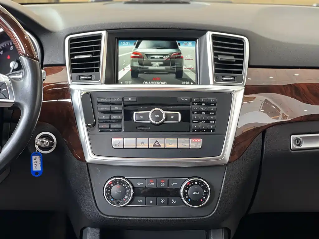 Mercedes-Benz M-Class ML 400 4 MATIC Luxury