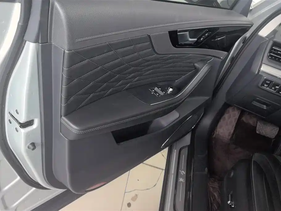 Hongqi HS5 2.0 T Connected Flagship Enjoyment 4 WD