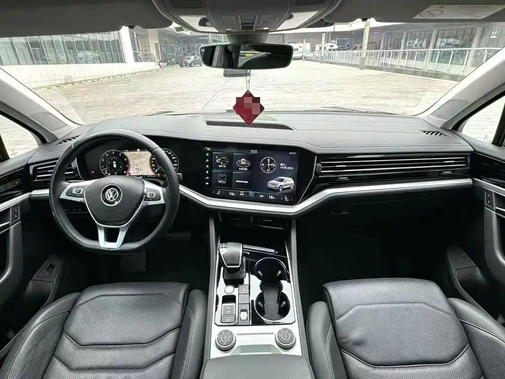 Touareg 3.0 TSI Sharp Edge CN-V