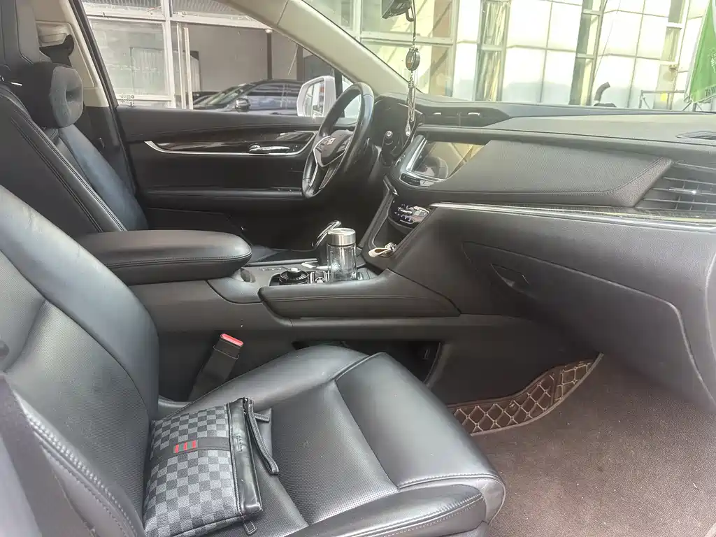 Cadillac XT5 28 T 4 WD Luxury
