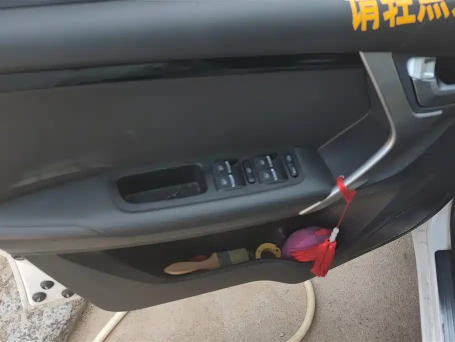 Tiggo 3 瑞虎3 2018款 经典版 1.6 L 手动精英型