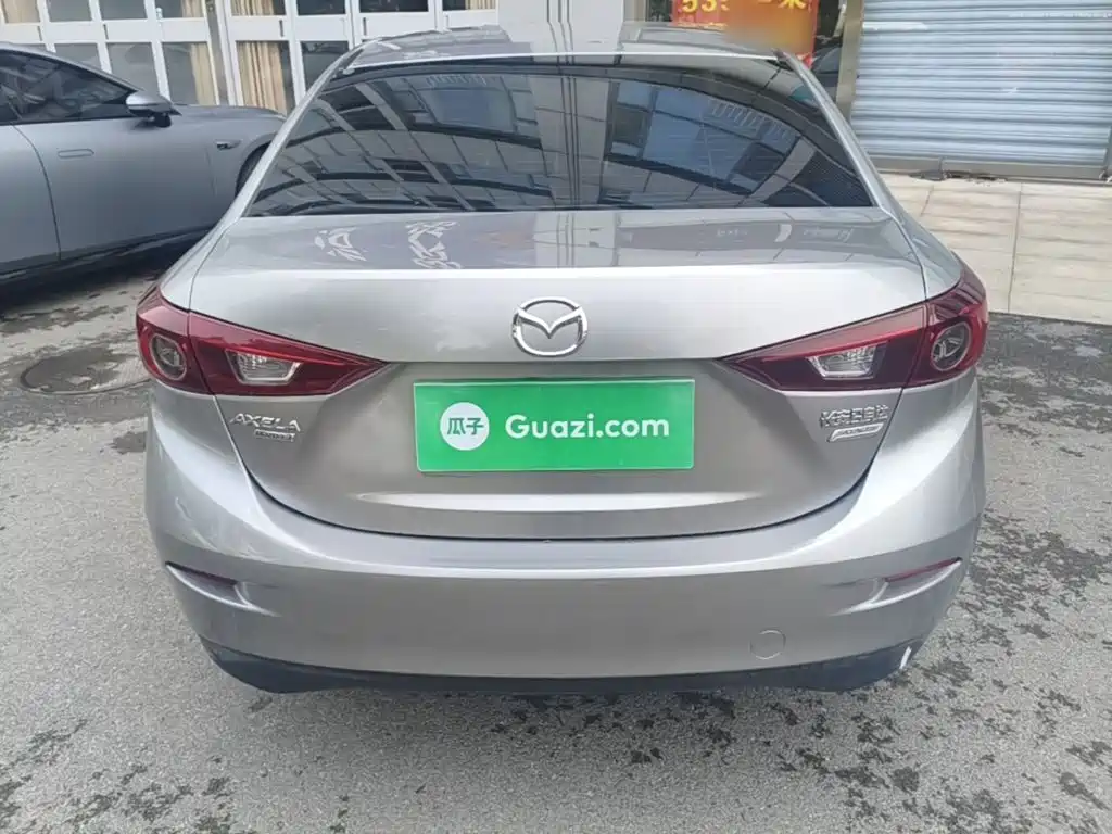 Mazda 3 Axela Sedan 1.5 L Manual Comfort