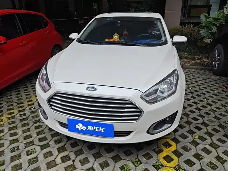 Ford Escort 1.5 L Manual Comfort
