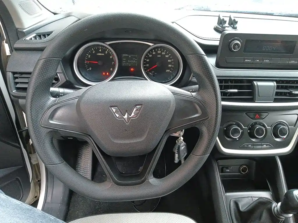 Wuling Hongguang S3 1.5 L Manual Standard CN-VI