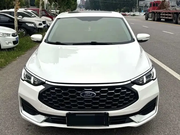 Ford Escort 1.5 L Auto Diamond