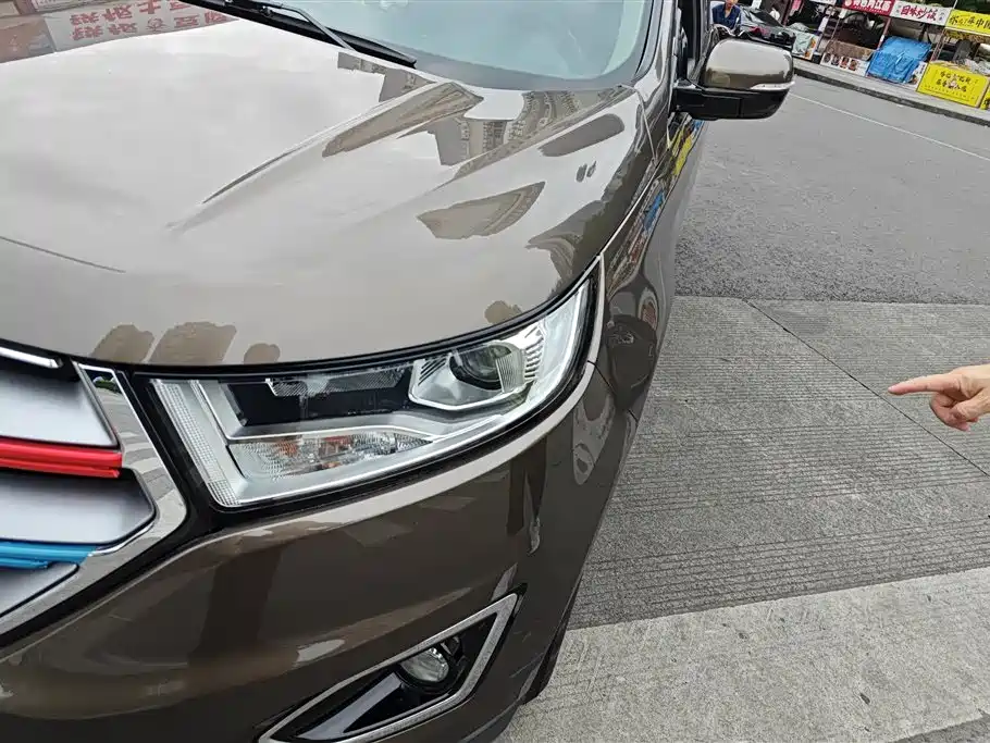 Edge EcoBoost 245 2 WD Elite Sharp 5-seat