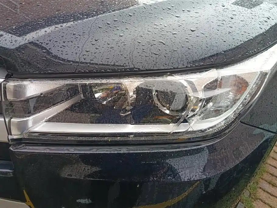 Highlander 2.0 T 4 WD Luxury 7-seat CN-VI