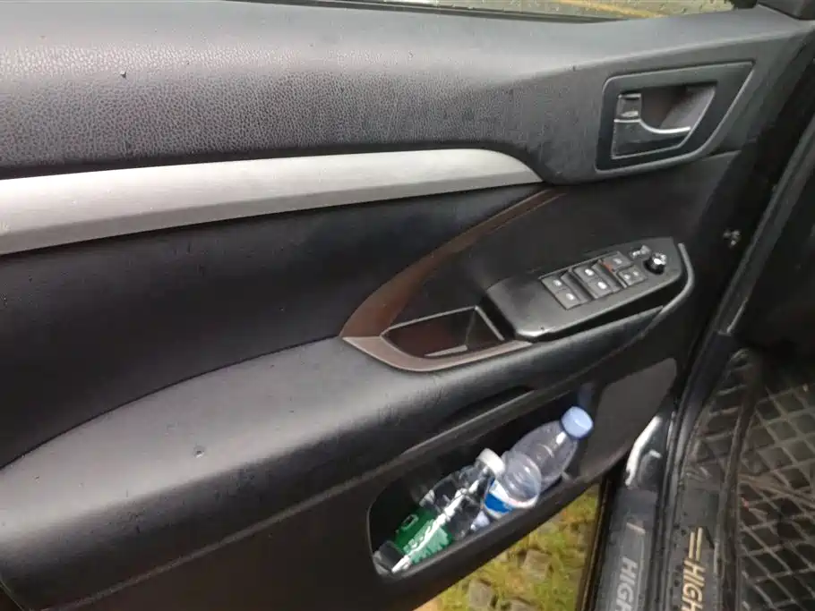 Highlander 2.0 T 4 WD Luxury 7-seat CN-VI