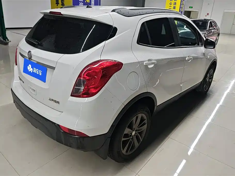 Encore 18 T Auto 2 WD Urban Fashion