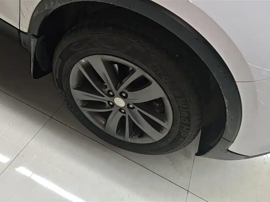 Encore 18 T Auto 2 WD Urban Fashion