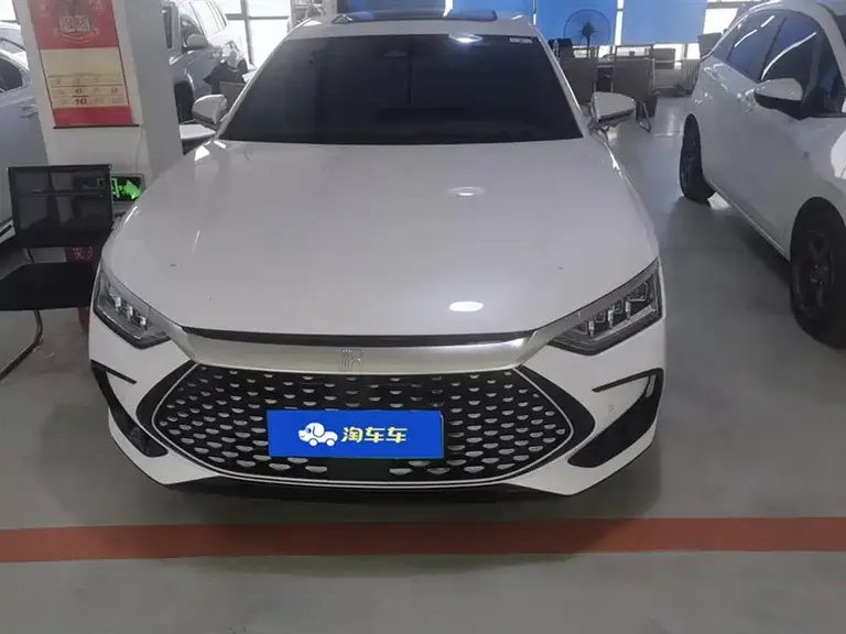 BYD Han DM-i Champion 121 KM Premium