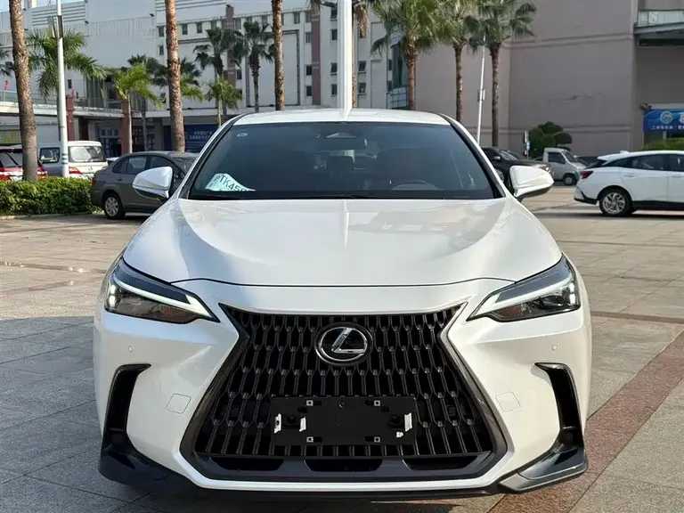 Lexus NX 260 FWD Creative Speed
