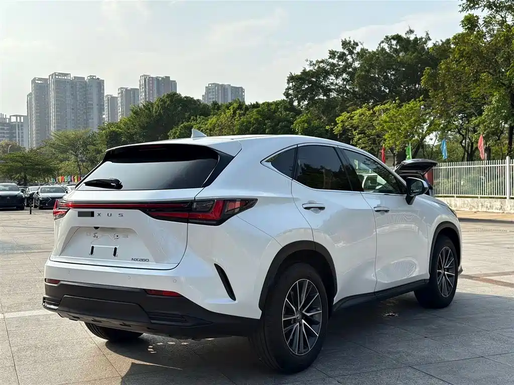 Lexus NX 260 FWD Creative Speed