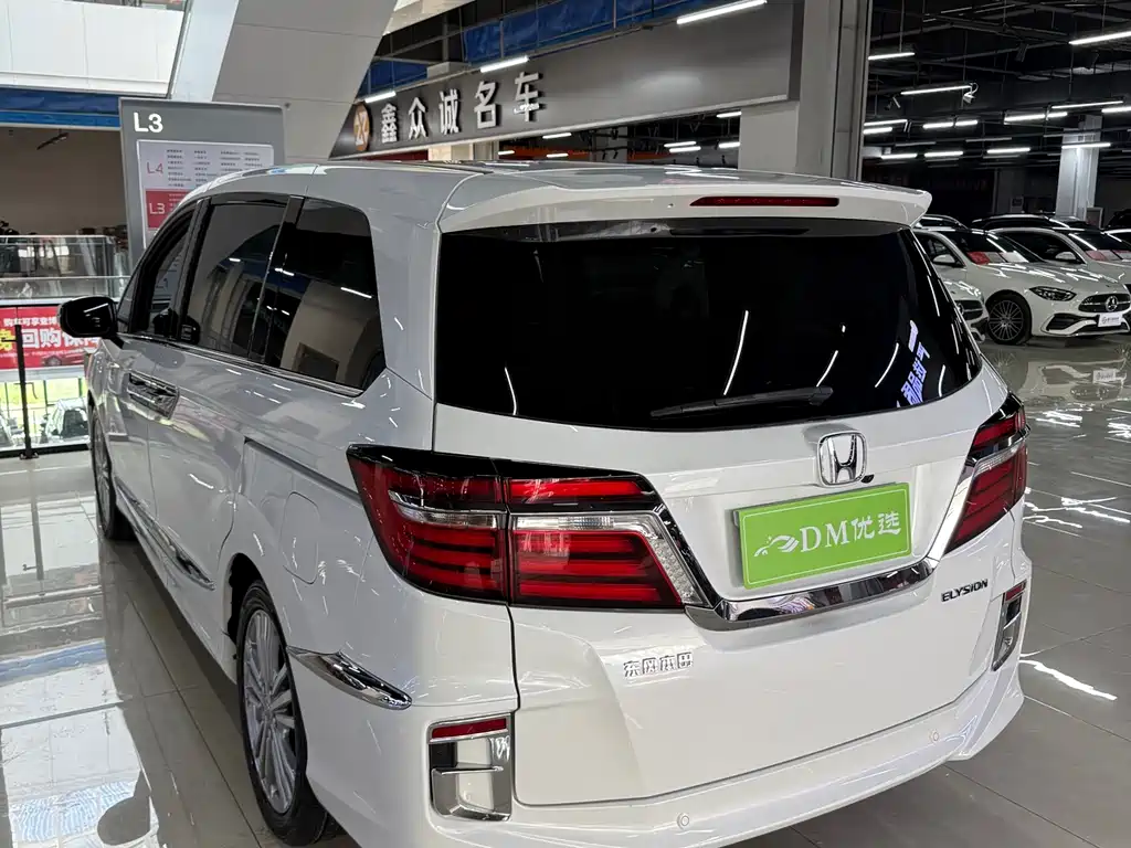 Elysion 2.4 L Style
