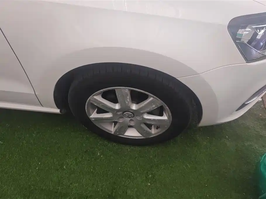 Polo 1.6 L Auto Comfort