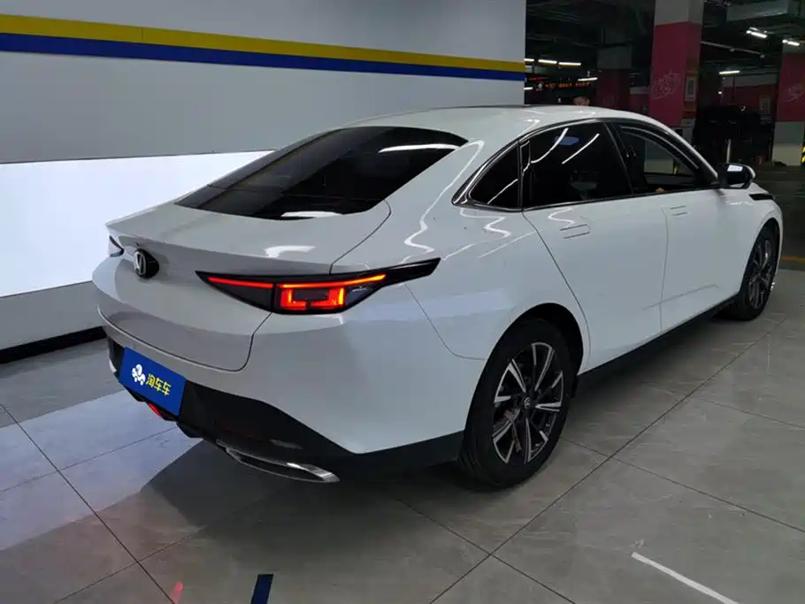 Eado 1.5 T GDI Auto Flagship