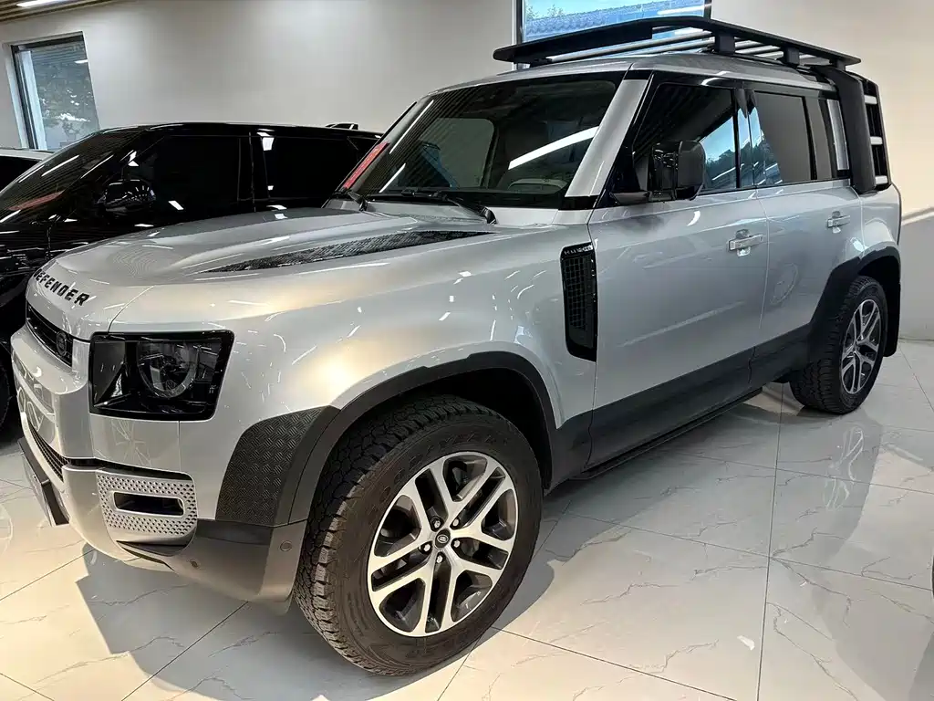 Land Rover Defender 110 P400 Dark Special Edition