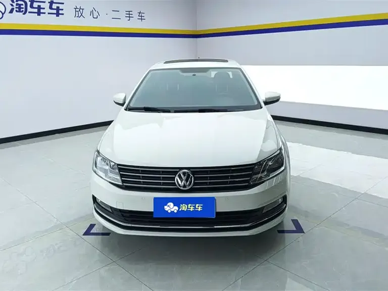 Volkswagen Lavida 230 TSI DSG Comfort