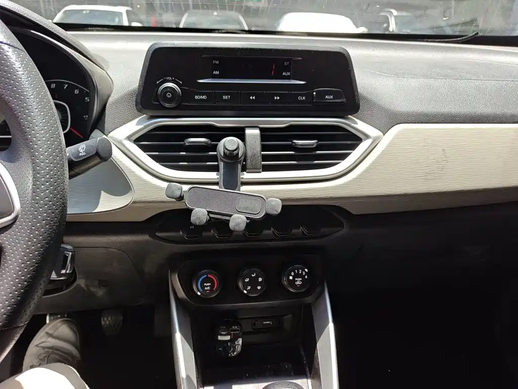 Baojun 510 1.5 L Manual Power Enjoyment 77 kW CN-VI