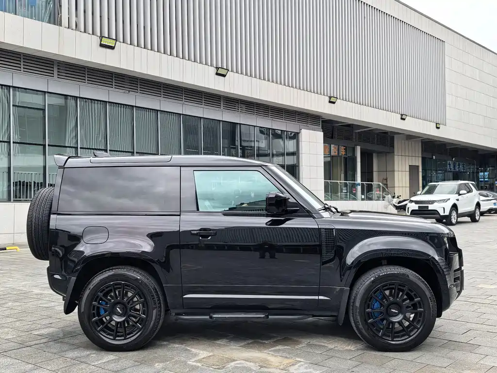 Land Rover Defender Facelift 90 3.0 T P400 XS