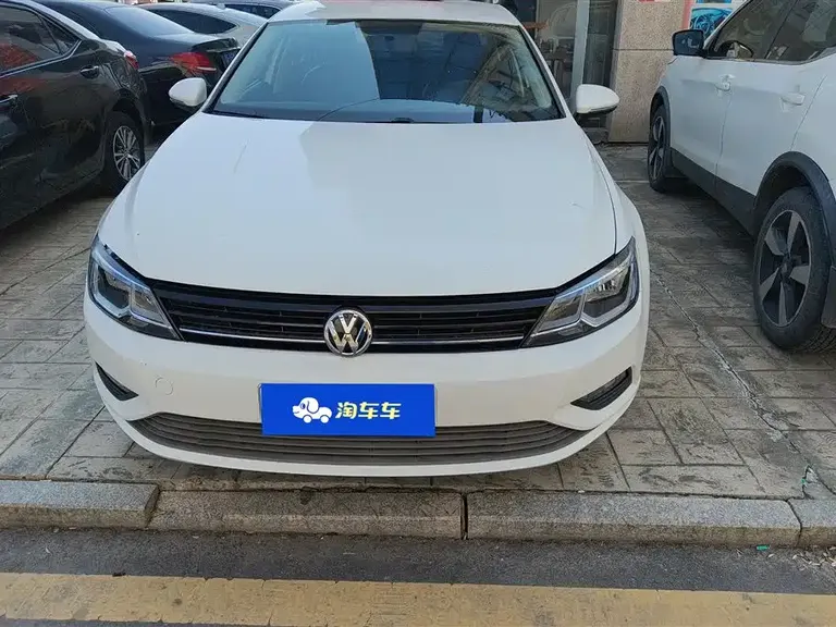 Volkswagen Lamando 230 TSI DSG Style