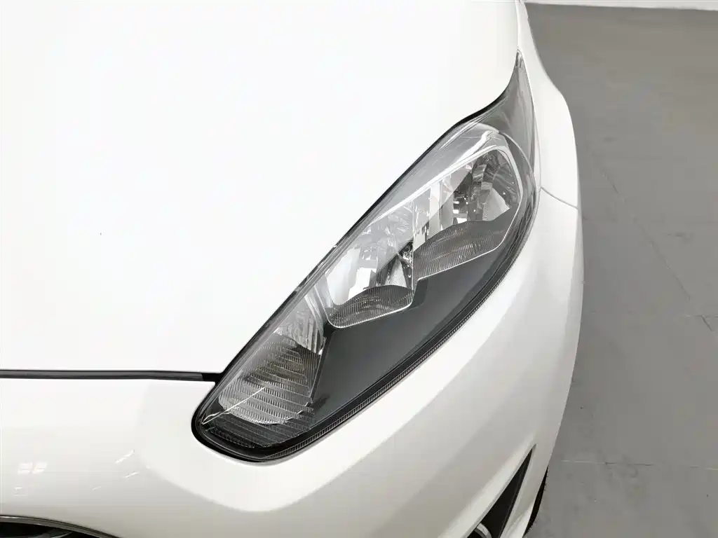 Fiesta Hatchback 1.5 L Auto Fashion