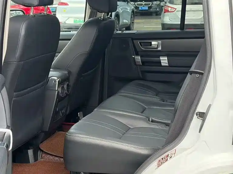 Discovery 3.0 SDV6 HSE Diesel