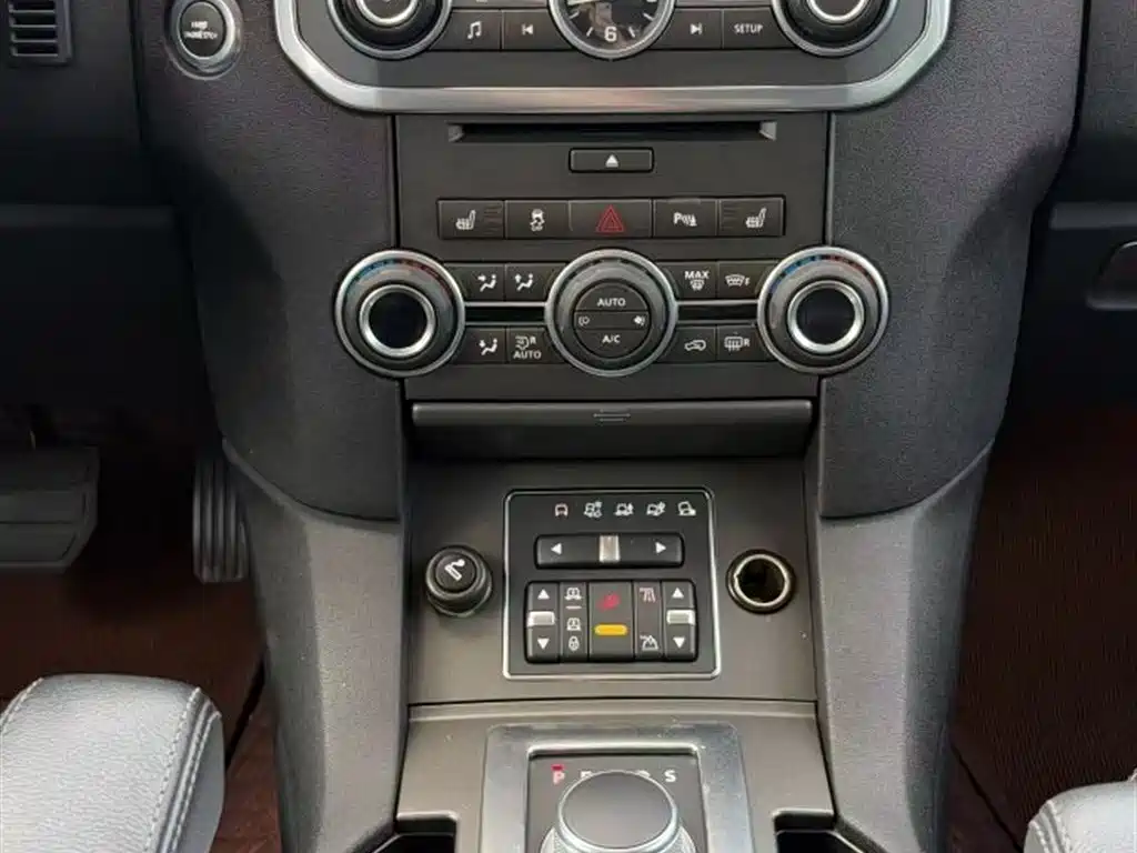 Discovery 3.0 SDV6 HSE Diesel