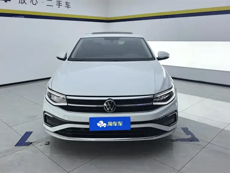 Volkswagen Bora 200 TSI DSG Joy Travel PRO