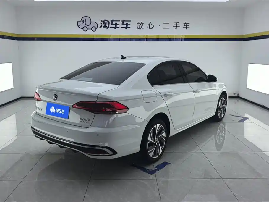 Bora 200 TSI DSG Joy Travel PRO