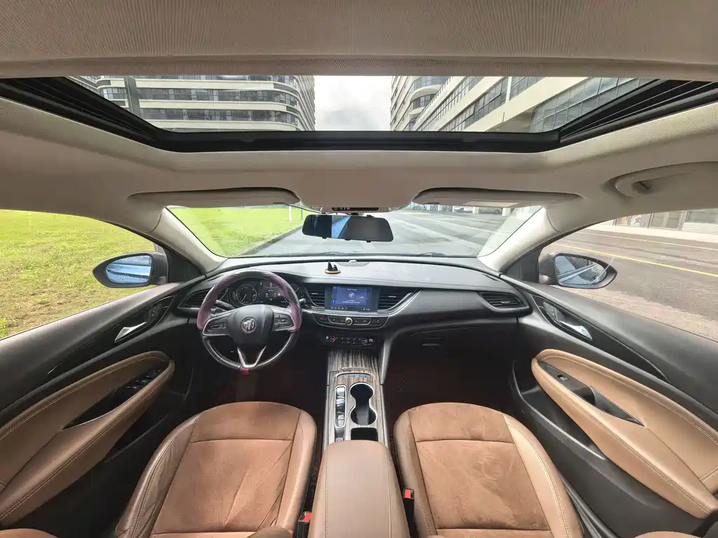 Regal 552 T Luxury
