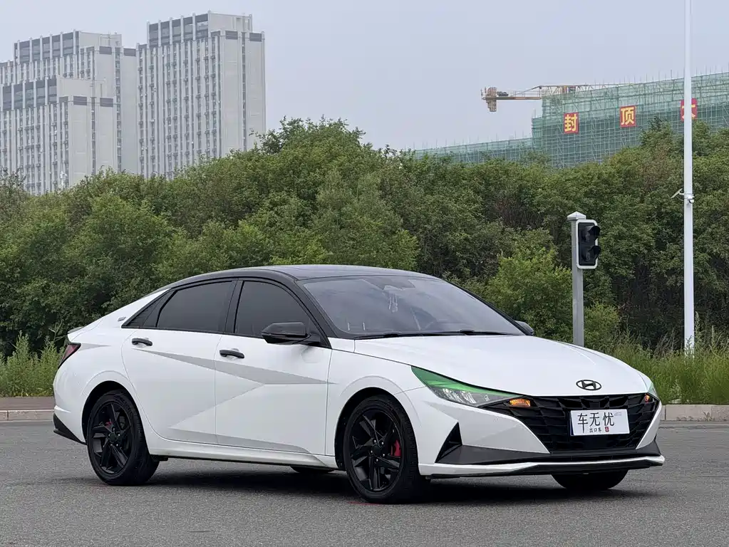 Elantra 1.5 L CVT 20 Anniversary Commemorative
