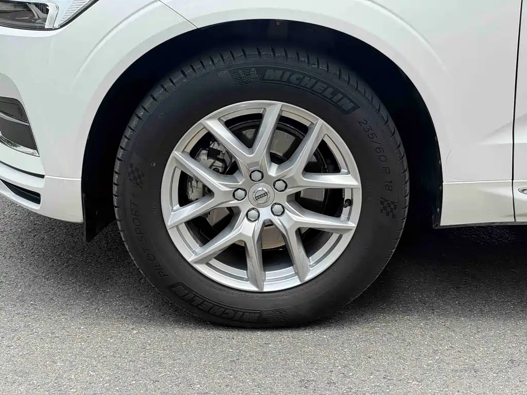 Volvo XC60 T5 4 WD Smart Ease Luxury