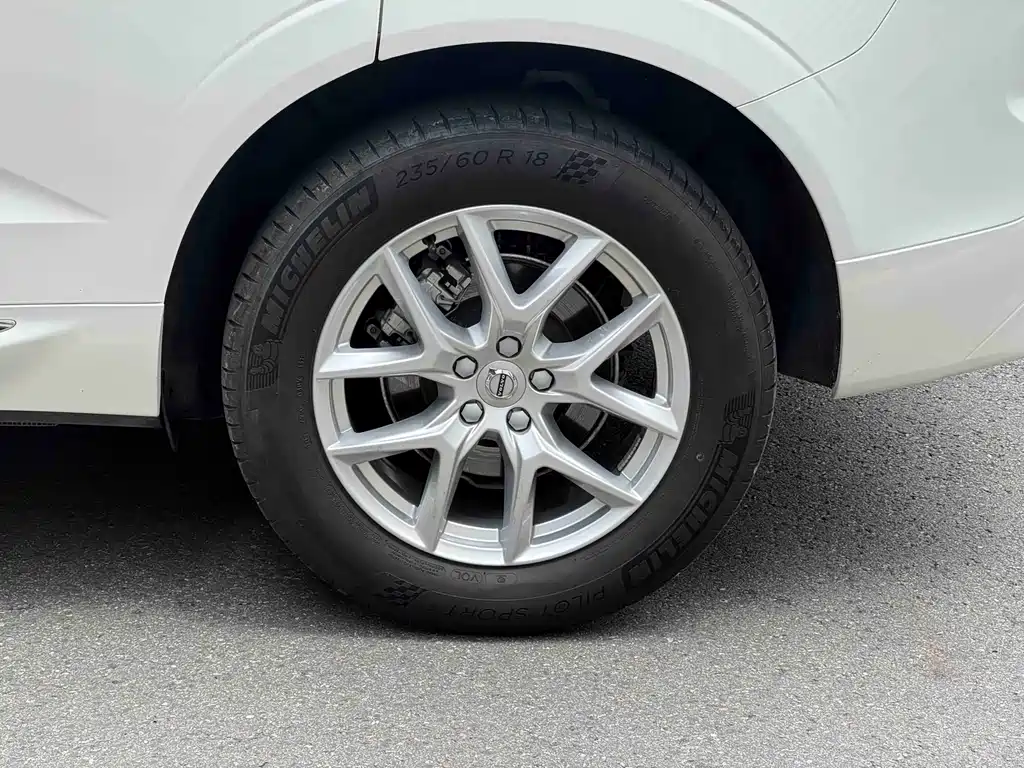 Volvo XC60 T5 4 WD Smart Ease Luxury