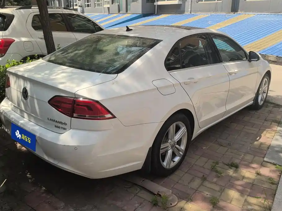 Lamando 280 TSI DSG Comfort