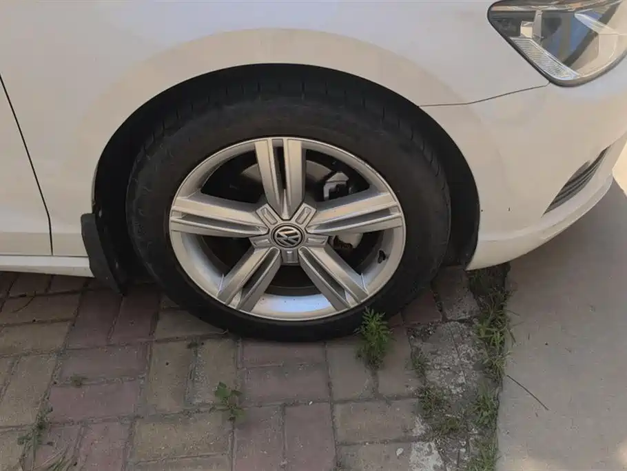 Lamando 280 TSI DSG Comfort