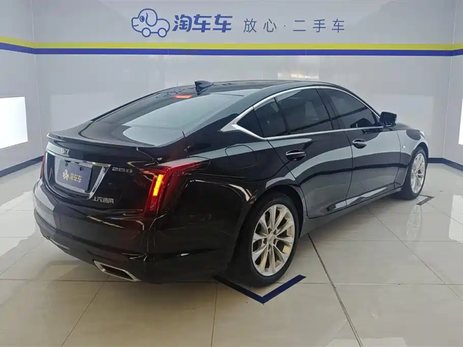 Cadillac CT5 28 T Luxury (Standard)