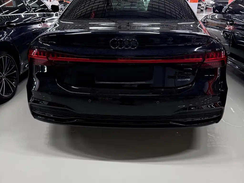 Audi A7 L 45 TFSI quattro S-line Black Warrior