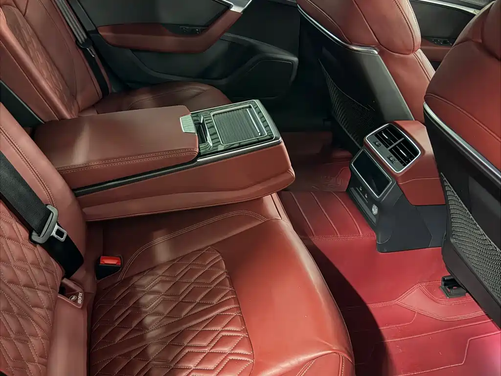 Audi A7 L 45 TFSI quattro S-line Black Warrior