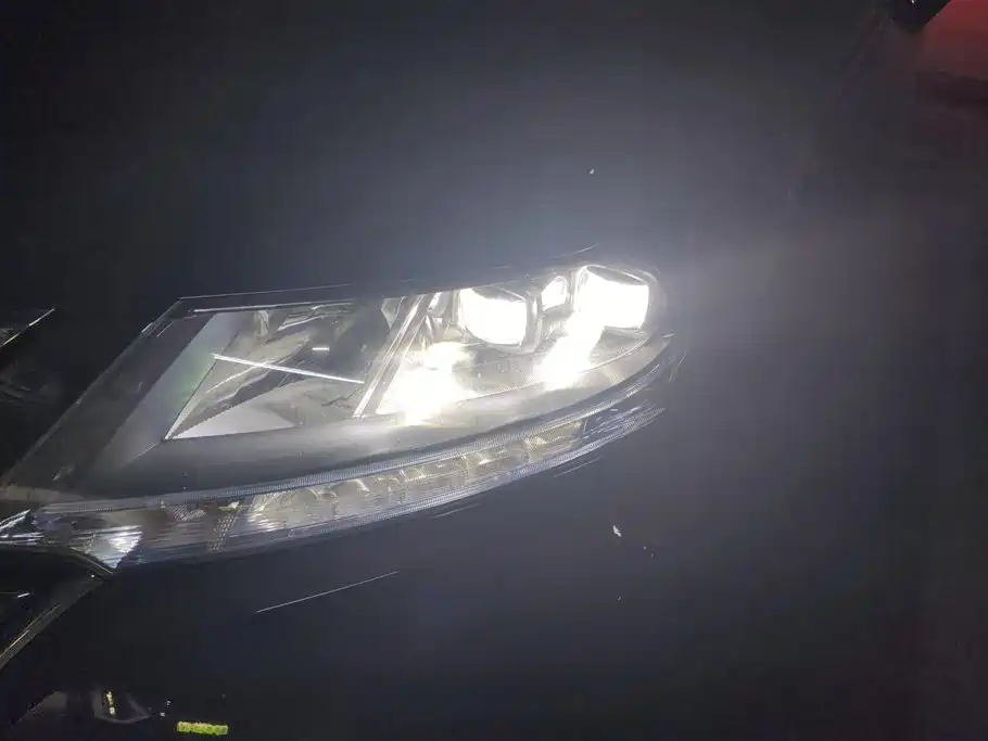 Odyssey 2.0 L Sharp· Supreme Premium