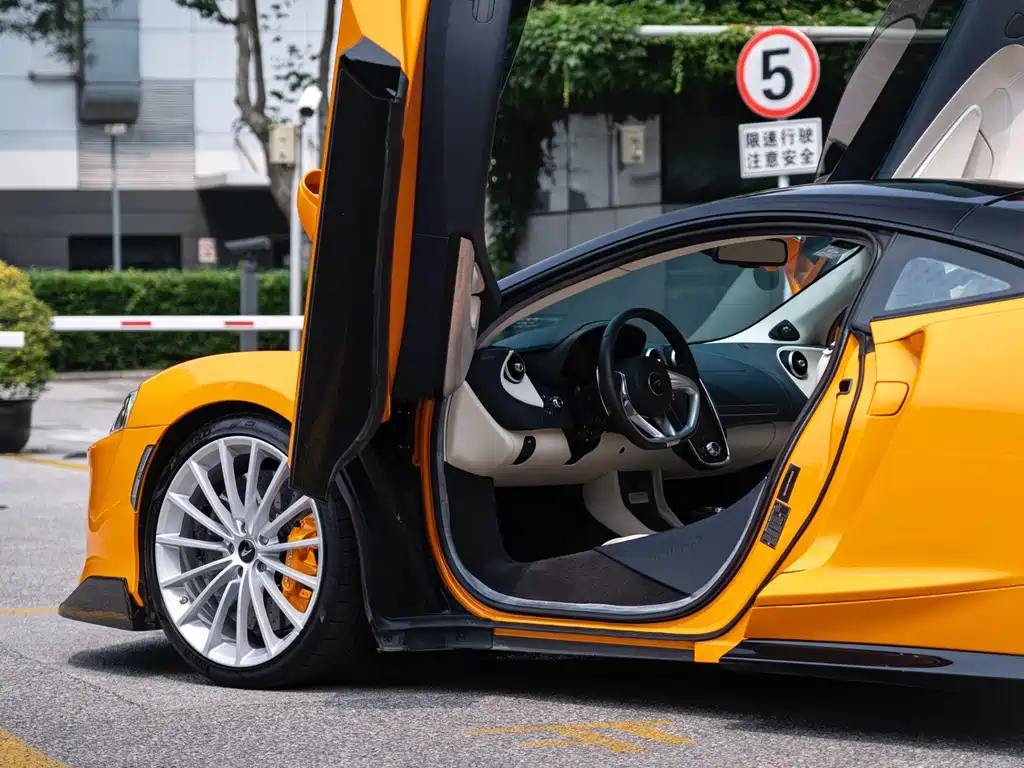 McLaren GT 4.0 T Standard