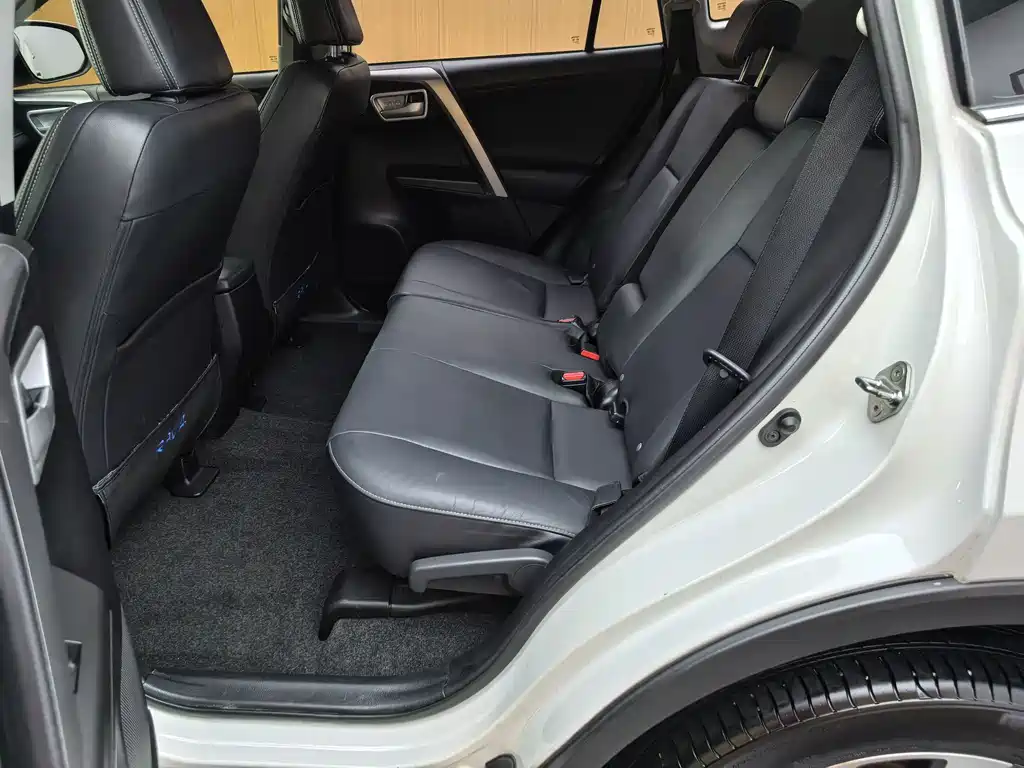 RAV4 2.5 L Auto 4 WD Elite