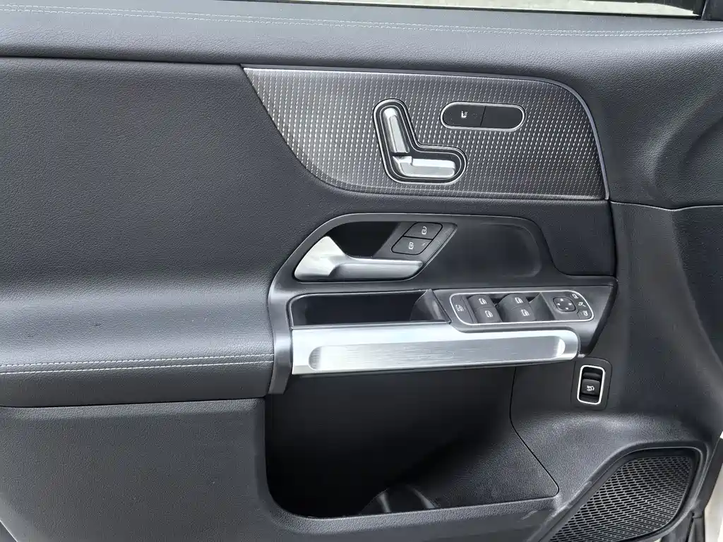 Mercedes-Benz GLB GLB 220 Fashion