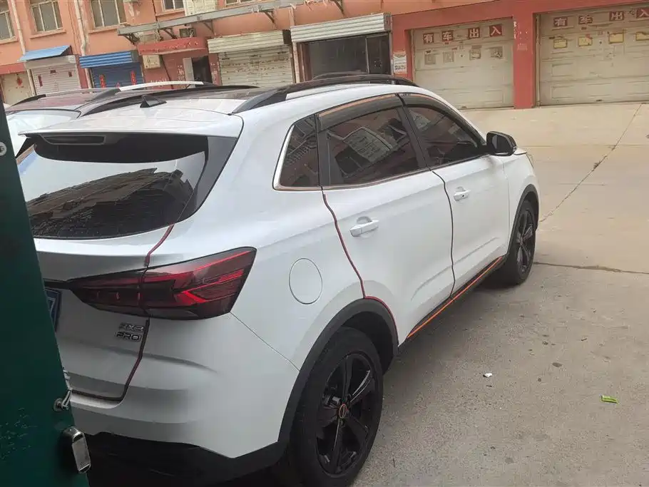 Roewe RX3 荣威RX3 2021款 PRO 1.6 L 手动旗舰型
