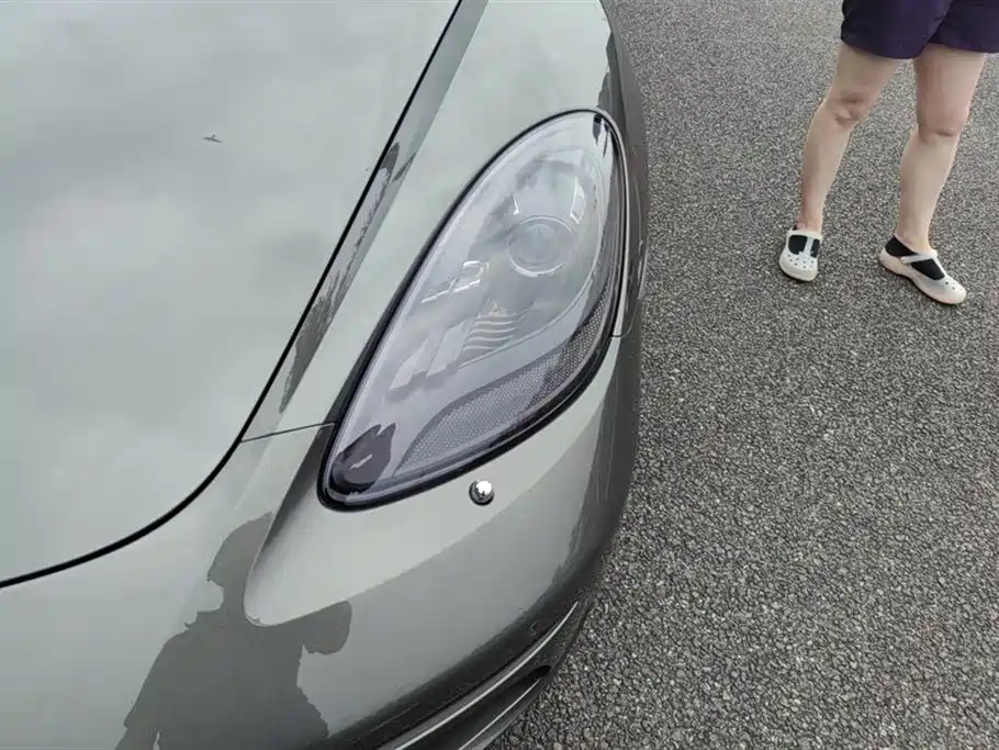 Porsche 718 Boxster 2.0 T